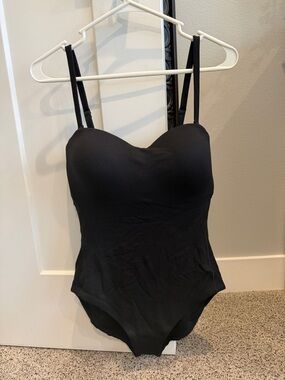 Spanx Pique bandeau One-Piece Swimsuit - size large NWT